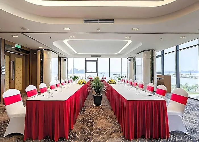 Muong Thanh Grand Khách sạn 4*