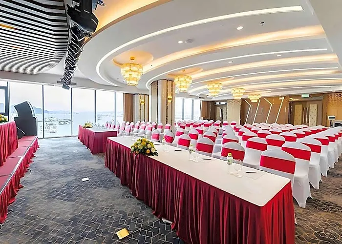 Khách sạn Muong Thanh Grand Hạ Long